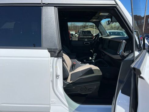 Used 2024 Ford Bronco Wildtrak image 22