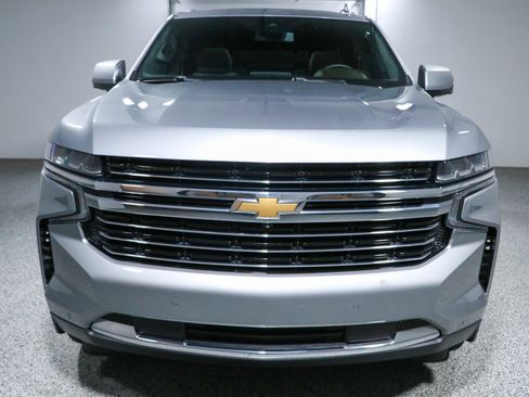 Used 2024 Chevrolet Tahoe LT w/ LT Signature Package RWD image 4