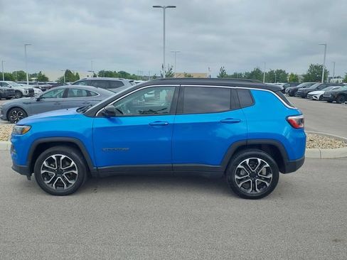 Used 2022 Jeep Compass Limited w/ Sun and Sound Group AWD/4WD image 8