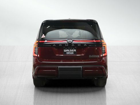 Used 2025 Nissan Armada Platinum Reserve AWD/4WD image 4