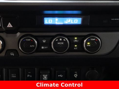 Used 2021 Toyota Tacoma TRD Sport w/ Technology Package image 20