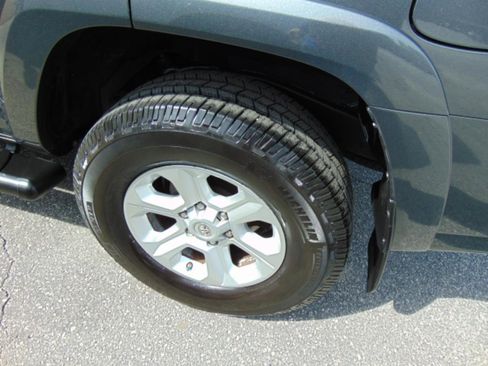 Used 2015 Toyota 4Runner SR5 Premium image 18