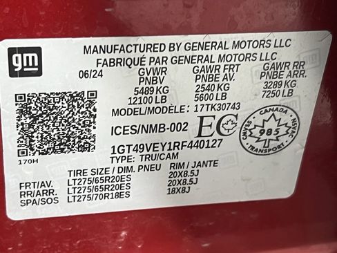 Used 2024 GMC Sierra 3500 AT4 w/ AT4 Premium Plus Package image 37