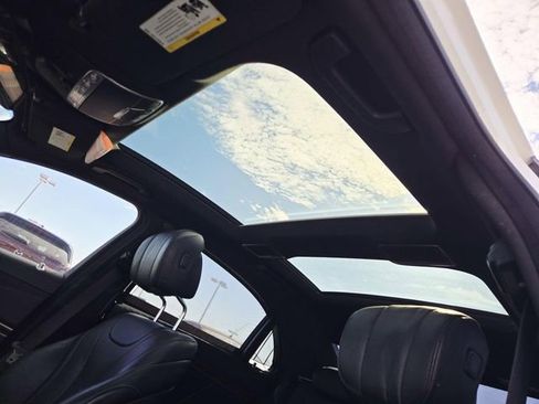 Used 2015 Mercedes-Benz S 550 4MATIC Sedan image 6