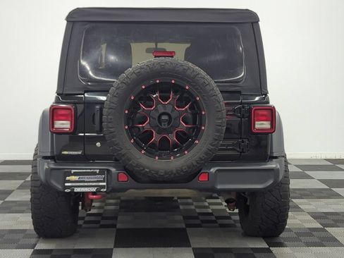 Used 2018 Jeep Wrangler Unlimited Rubicon AWD/4WD image 6