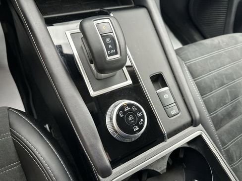 Used 2024 Mitsubishi Outlander SE image 22