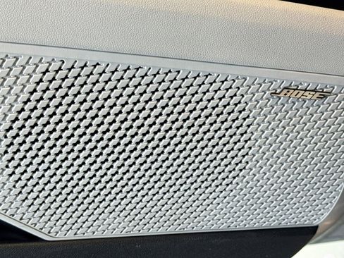 Used 2021 Hyundai Elantra Limited image 18