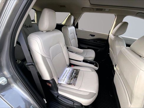 Used 2024 Nissan Pathfinder SL w/ SL Premium Package image 27