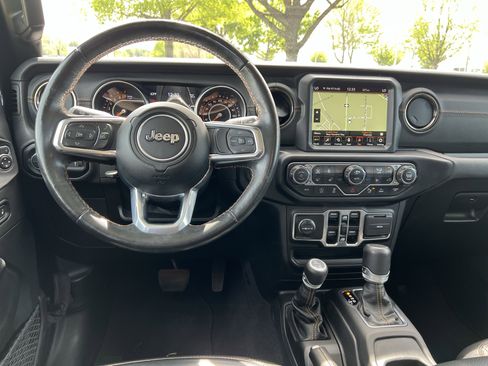 Used 2023 Jeep Gladiator Overland AWD/4WD image 30