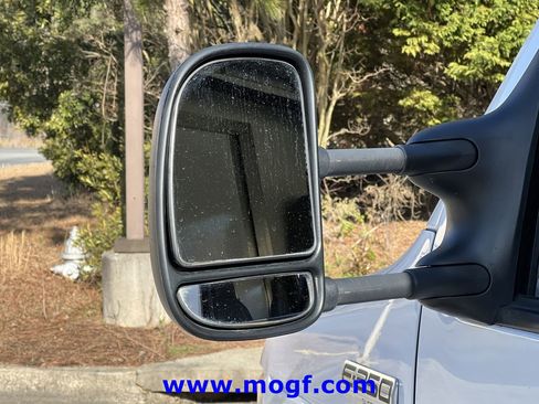 Used 2022 Ford E-350 and Econoline 350 Super Duty w/ Power Windows & Locks Group image 24