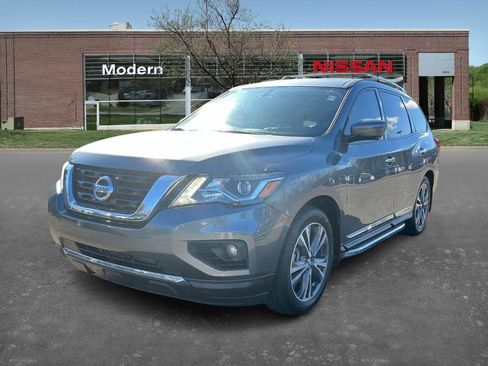 Used 2019 Nissan Pathfinder Platinum w/ Cargo Package image 1