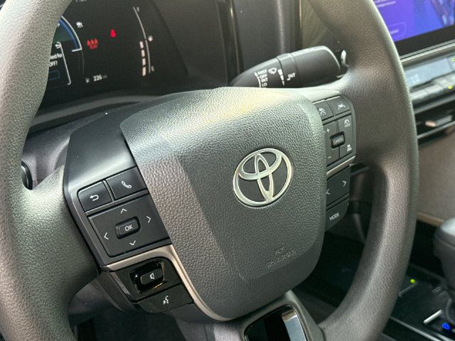 Used 2025 Toyota Camry LE w/ Convenience Package FWD image 19