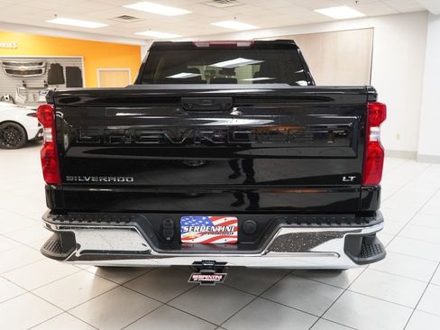 Used 2023 Chevrolet Silverado 1500 LT AWD/4WD image 7