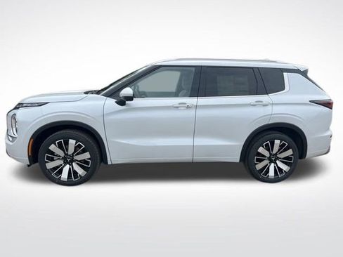 Used 2025 Mitsubishi Outlander SEL image 4