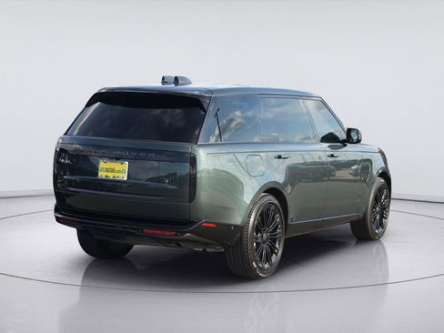 Used 2025 Land Rover Range Rover Long Wheelbase SE AWD/4WD image 6