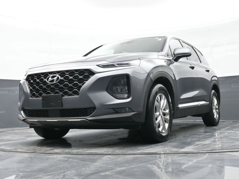 Used 2019 Hyundai Santa Fe SEL image 39