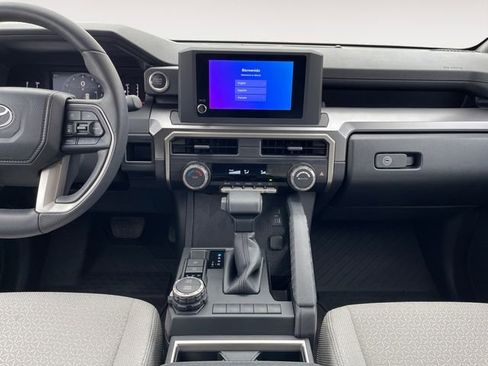 Certified 2025 Toyota 4Runner SR5 AWD/4WD image 11