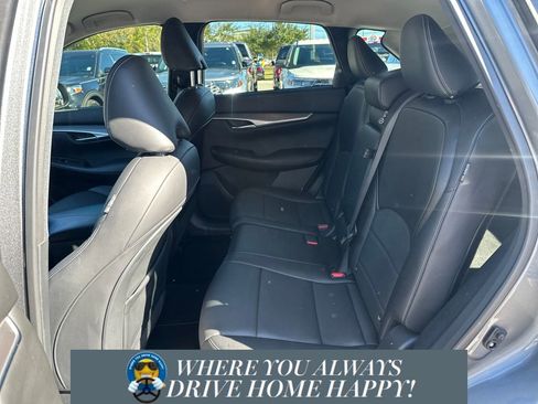 Used 2022 INFINITI QX50 Pure image 23