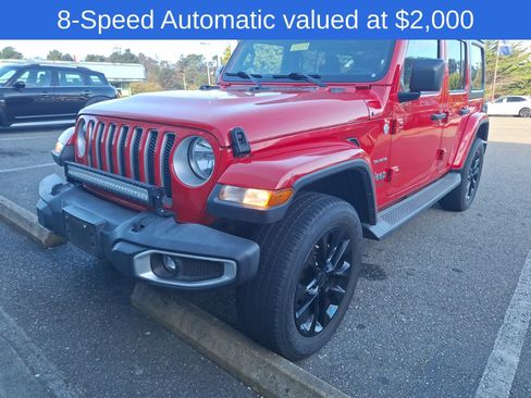 Used 2020 Jeep Wrangler Unlimited Sahara AWD/4WD image 3