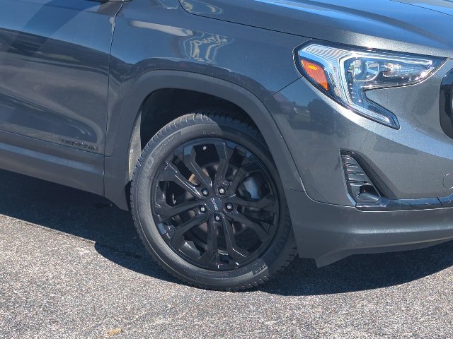 Used 2019 GMC Terrain SLT w/ Preferred Package AWD/4WD image 2