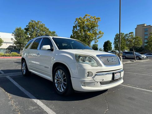 Used 2011 GMC Acadia Denali AWD/4WD image 5