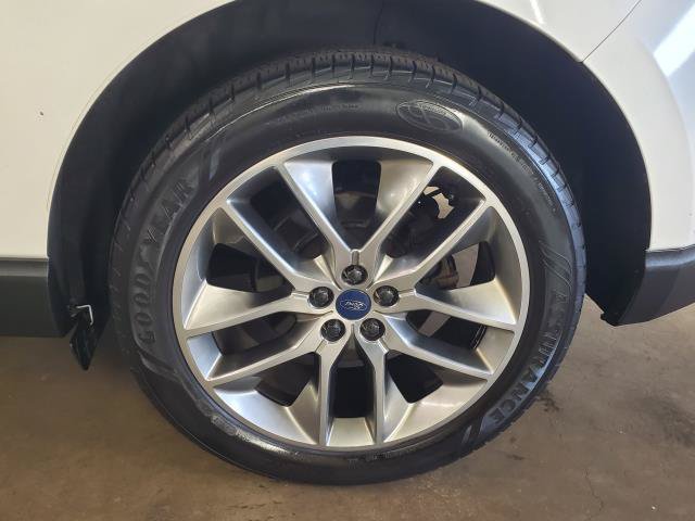 Used 2015 Ford Edge Titanium w/ Equipment Group 302A AWD/4WD image 5