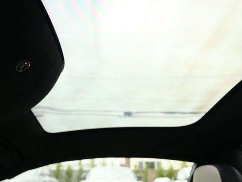 Used 2024 McLaren 750S Spider image 21