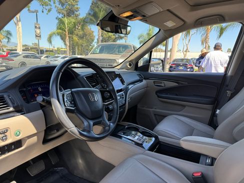 Used 2019 Honda Pilot Touring image 15