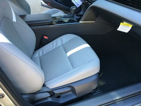 New 2026 Toyota Camry SE w/ Convenience Package AWD/4WD image 28