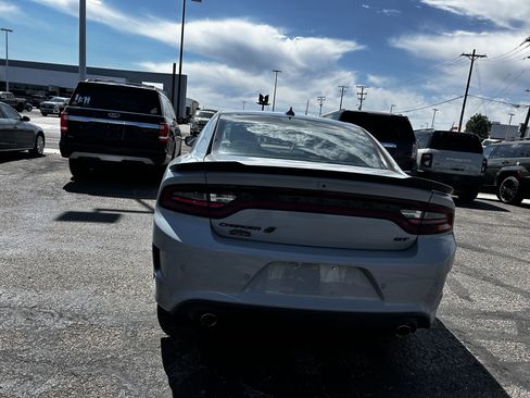 Used 2022 Dodge Charger GT w/ Blacktop Package AWD/4WD image 4