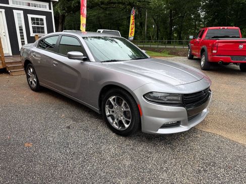 Used 2016 Dodge Charger SXT w/ Rallye Group AWD/4WD image 3