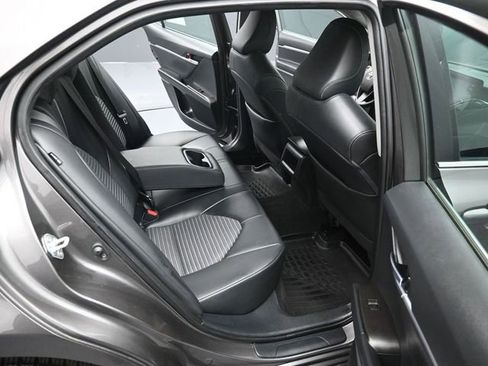 Used 2022 Toyota Camry SE image 26