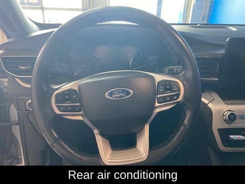 Used 2022 Ford Explorer XLT w/ Equipment Group 202A AWD/4WD image 5