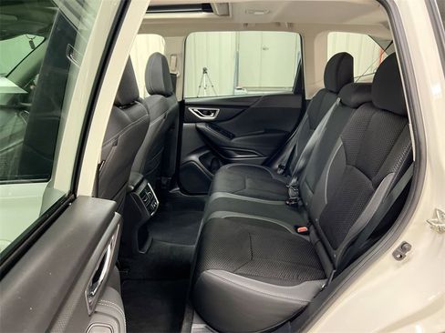 Used 2022 Subaru Forester Premium image 23