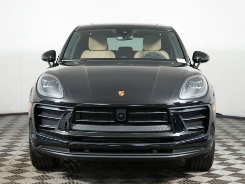 Certified 2026 Porsche Macan AWD/4WD image 10
