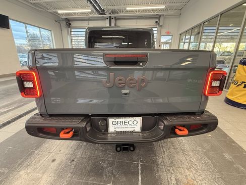 New 2026 Jeep Gladiator Mojave image 8