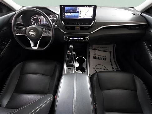 Used 2023 Nissan Altima 2.5 SL FWD image 17