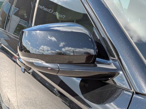 Used 2025 Jeep Grand Cherokee L Limited w/ Black Appearance Package image 11