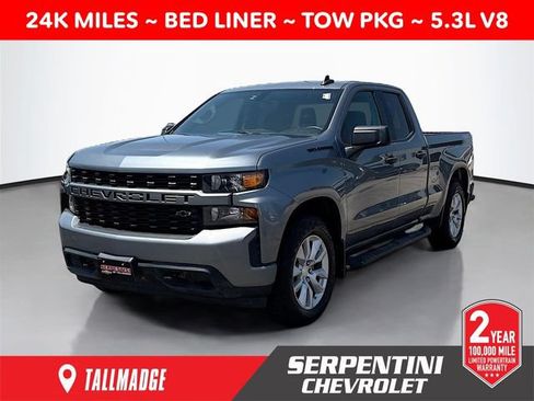 Used 2020 Chevrolet Silverado 1500 Custom w/ Custom Value Package AWD/4WD image 1
