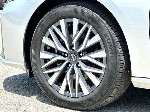 Used 2025 Nissan Altima 2.5 SV FWD image 11
