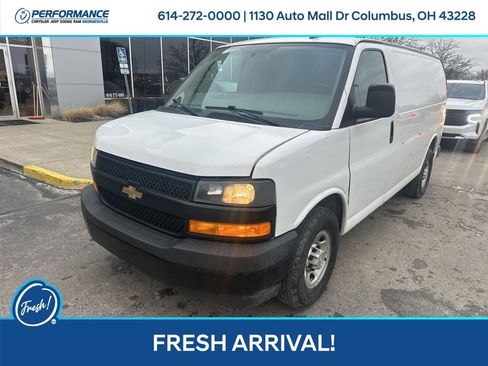 Used 2019 Chevrolet Express 3500 w/ Driver Convenience Package image 8