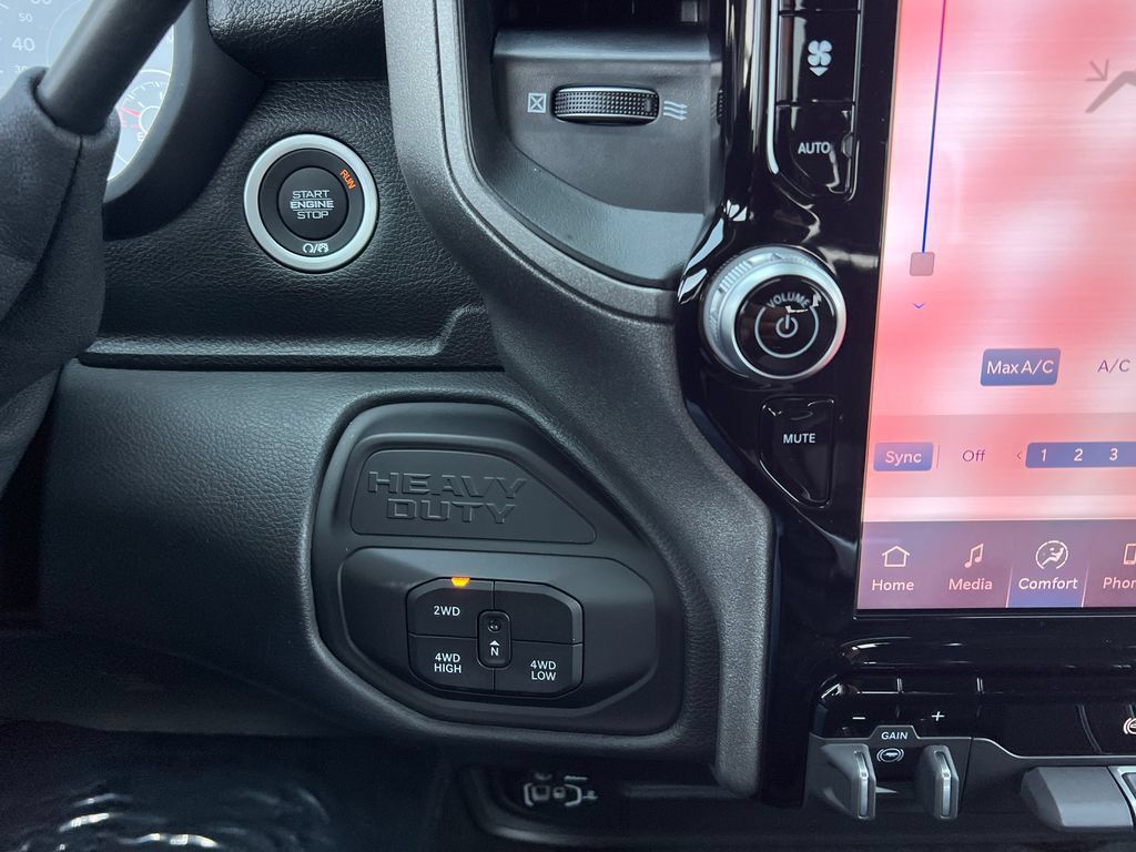 New 2026 RAM 2500 Tradesman AWD/4WD image 26