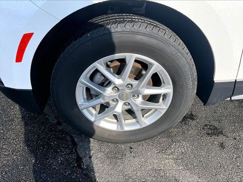 Used 2024 Chevrolet Equinox LT image 7