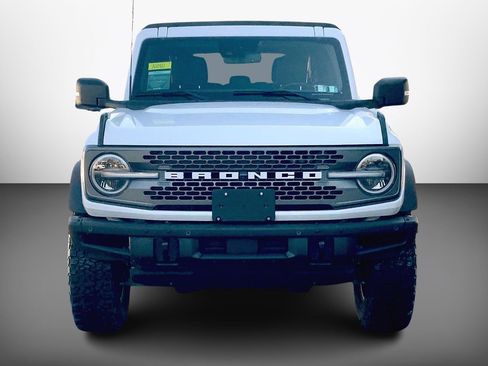 Used 2022 Ford Bronco Badlands image 5