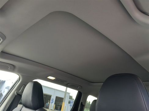 New 2025 Subaru Ascent Limited image 21