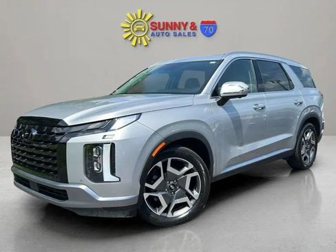 Used 2023 Hyundai Palisade SEL w/ Premium Package AWD/4WD image 4