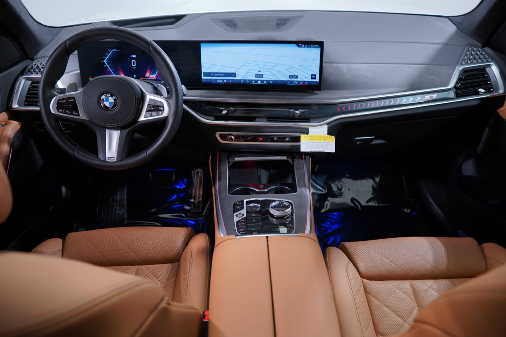 Used 2026 BMW X7 xDrive40i w/ M Sport Package AWD/4WD image 18
