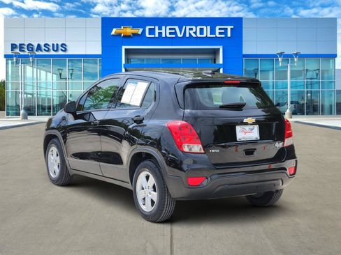 Used 2021 Chevrolet Trax LS FWD image 5