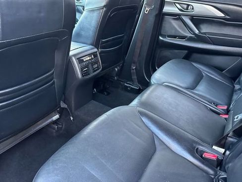 Used 2022 MAZDA CX-9 Touring image 13
