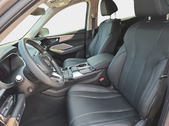 Used 2024 Acura MDX FWD image 16